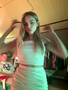 Alice1 secret online show from 11.05.25