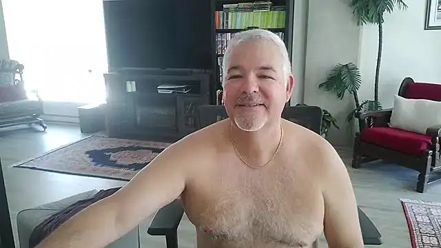 Snapshot of aarosteev2 chatting on 06.04.26 aarosteev2 online show from 06.04.26