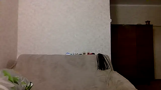 Snapshot of LediLyubava chatting on 12.20.24 LediLyubava online show from 12.20.24