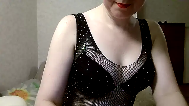 Snapshot of LediLyubava chatting on 02.05.25 LediLyubava online show from 02.05.25
