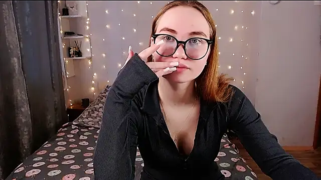 Miya Mark online show from 12.11.24