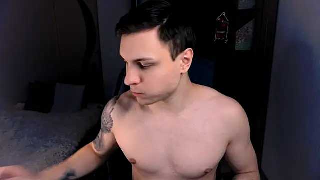 handsome guy01 online show from 12.19.24