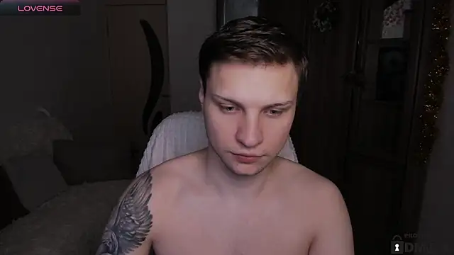 handsome guy01 online show from 12.22.25