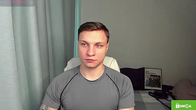 handsome guy01 online show from 04.10.26