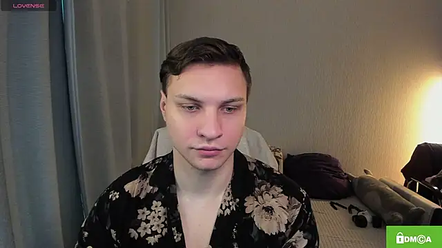 Snapshot of handsome_guy01 chatting on 06.28.26 handsome guy01 online show from 06.28.26