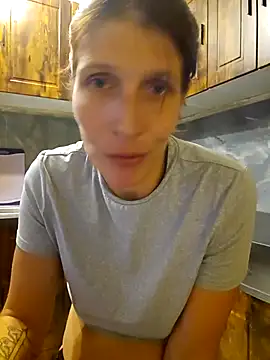 Snapshot of Lenchen_ chatting on 06.14.26 Lenchen online show from 06.14.26