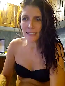 Snapshot of Lenchen_ chatting on 06.16.26 Lenchen online show from 06.16.26