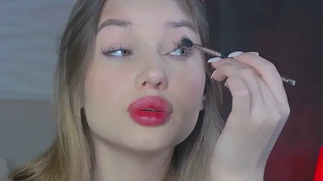 ViolaFlirt online show from 02.18.25