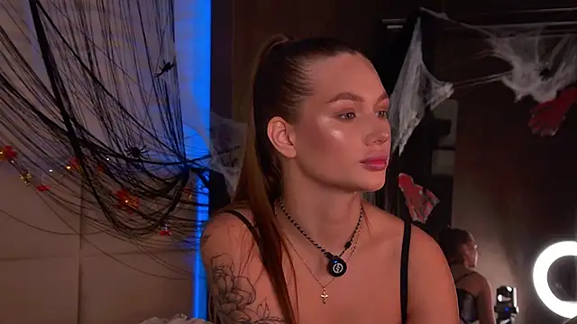 ViolaFlirt online show from 10.25.25