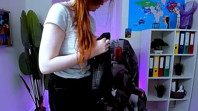 CarolGiggly online show from 10.08.25