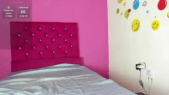 tiffany Bitch online show from 03.16.25