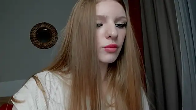 Snapshot of ravenousbiter chatting on 09.14.25 ravenousbiter online show from 09.14.25