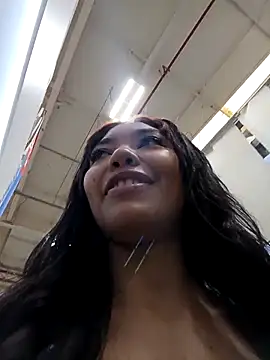 lianisrose online show from 11.14.25