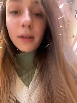 Snapshot of Lia__Love chatting on 12.02.24 Lia Love online show from 12.02.24