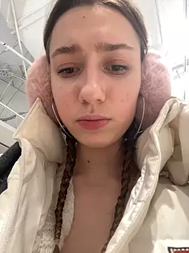 Snapshot of Lia__Love chatting on 12.24.24 Lia Love online show from 12.24.24