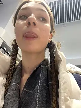 Snapshot of Lia__Love chatting on 01.06.25 Lia Love online show from 01.06.25