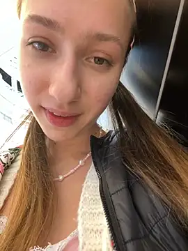 Snapshot of Lia__Love chatting on 03.11.25 Lia Love online show from 03.11.25