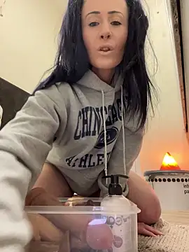 Snapshot of SweetSolez chatting on 02.14.26 SweetSolez online show from 02.14.26