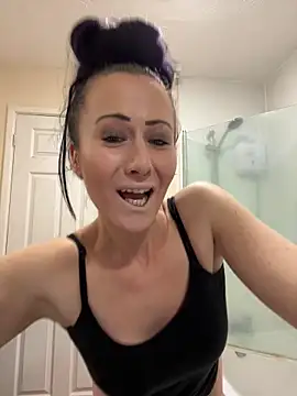 Snapshot of SweetSolez chatting on 02.28.26 SweetSolez online show from 02.28.26