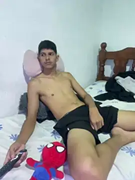 Snapshot of LiamGadiell chatting on 04.02.26 LiamGadiell online show from 04.02.26