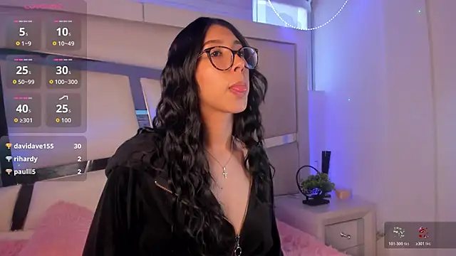 Mis  lola online show from 11.25.25