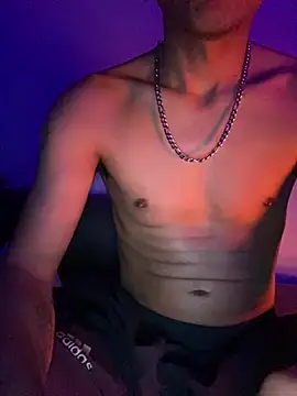 Snapshot of oiram27 chatting on 02.16.26 oiram27 online show from 02.16.26