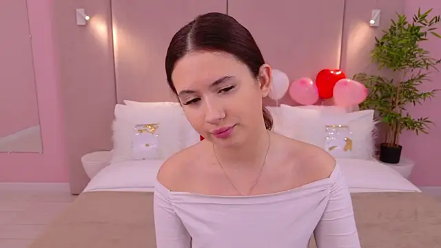 milaleoneli online show from 02.15.25