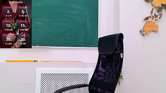 milaleoneli online show from 03.18.26