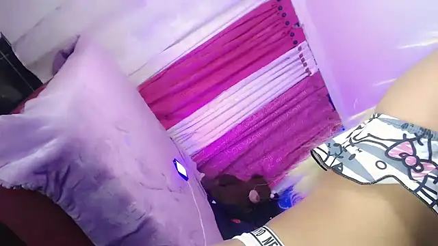 Snapshot of Thalia_girl21 chatting on 01.23.25 Thalia girl21 online show from 01.23.25