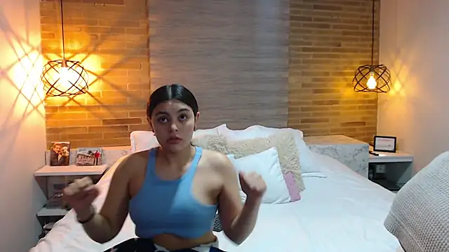 Scarlett Jazmin online show from 11.20.25