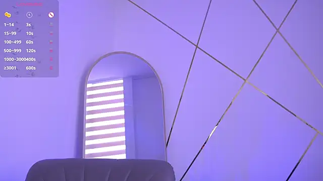 Snapshot of b3llaspringg chatting on 10.17.25 b3llaspringg online show from 10.17.25