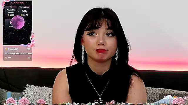 Snapshot of AveryWillow chatting on 02.05.25 AveryWillow online show from 02.05.25