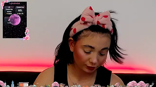 Snapshot of AveryWillow chatting on 02.06.25 AveryWillow online show from 02.06.25