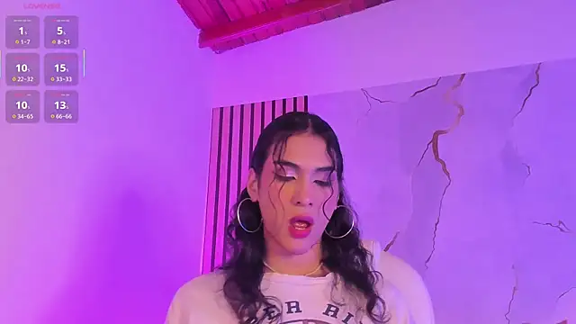 MiaCavallii  online show from 10.07.25