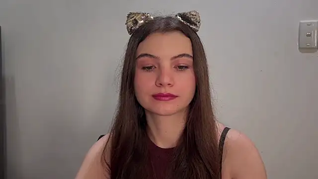 Snapshot of cherryelin chatting on 03.22.25 cherryelin online show from 03.22.25