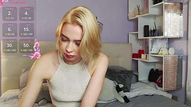 White Lioness online show from 01.13.26