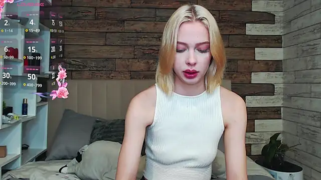Snapshot of White_Lioness chatting on 04.11.26 White Lioness online show from 04.11.26