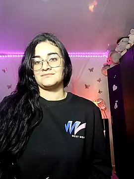 Hanna Kinsley online show from 01.04.25