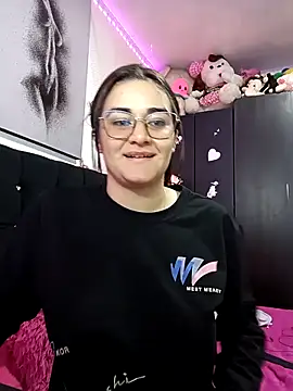 Hanna Kinsley online show from 02.18.25