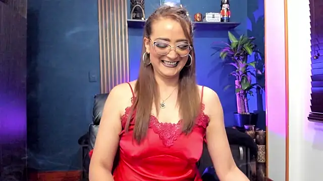 Snapshot of AdeleMourfg chatting on 07.16.26 AdeleMourfg online show from 07.16.26