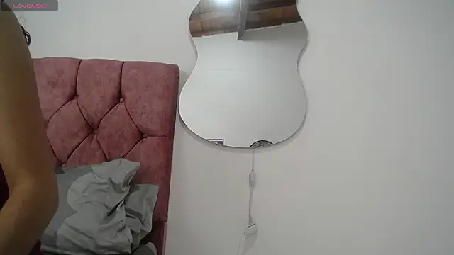 Snapshot of AMBER_LOVE22 chatting on 01.04.25 AMBER LOVE22 online show from 01.04.25