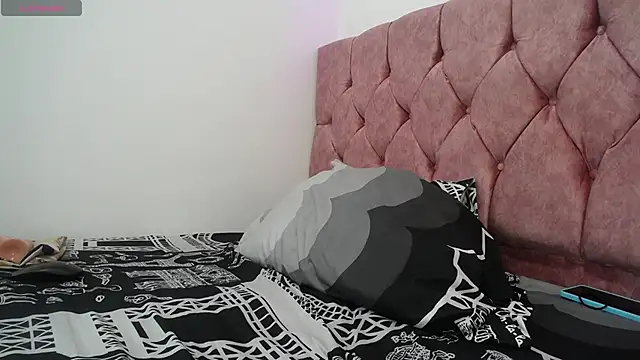 Snapshot of AMBER_LOVE22 chatting on 01.09.25 AMBER LOVE22 online show from 01.09.25