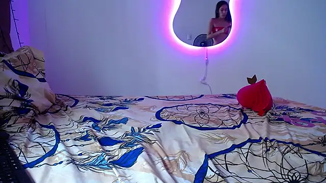 Snapshot of AMBER_LOVE22 chatting on 02.14.25 AMBER LOVE22 online show from 02.14.25