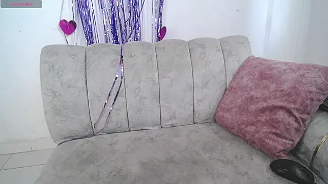 Snapshot of AMBER_LOVE22 chatting on 02.21.25 AMBER LOVE22 online show from 02.21.25