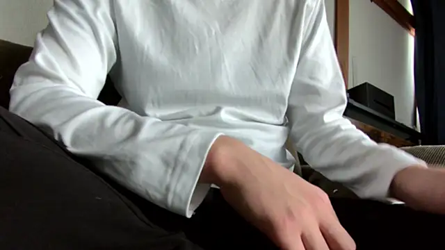 Snapshot of tuki_fu chatting on 12.09.24 tuki fu online show from 12.09.24