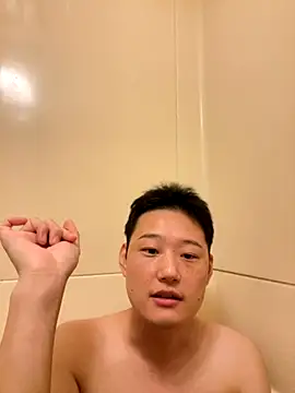 Snapshot of tuki_fu chatting on 09.22.25 tuki fu online show from 09.22.25