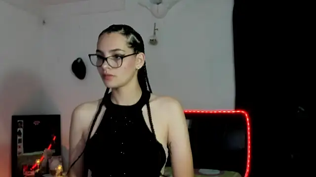 Snapshot of abigail_monore_ chatting on 11.17.25 abigail monore online show from 11.17.25