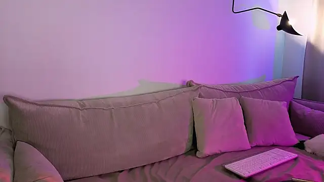 EmmaKeam online show from 02.01.26