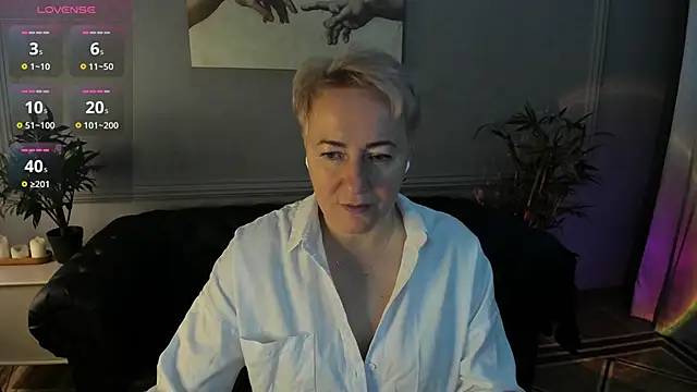 Nika Smit online show from 11.15.25