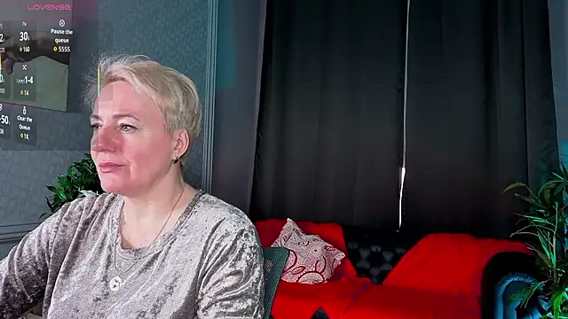 Nika Smit online show from 02.13.26